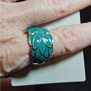 Gold tone and blue enamel ring size 6.25